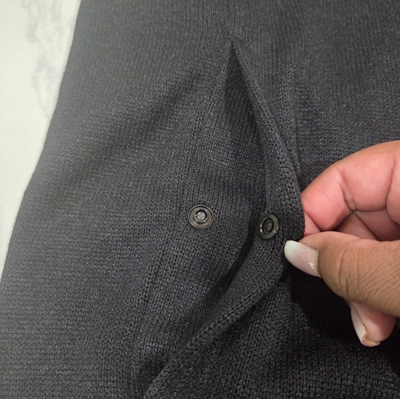 Greg Norman Sweater Vest Mens Extra Large Golf Shark Casual Outdoor black NWT. - Picture 10 of 12